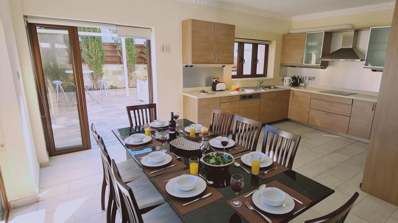 Stay Ocean View Villa Paralimni Exterior foto